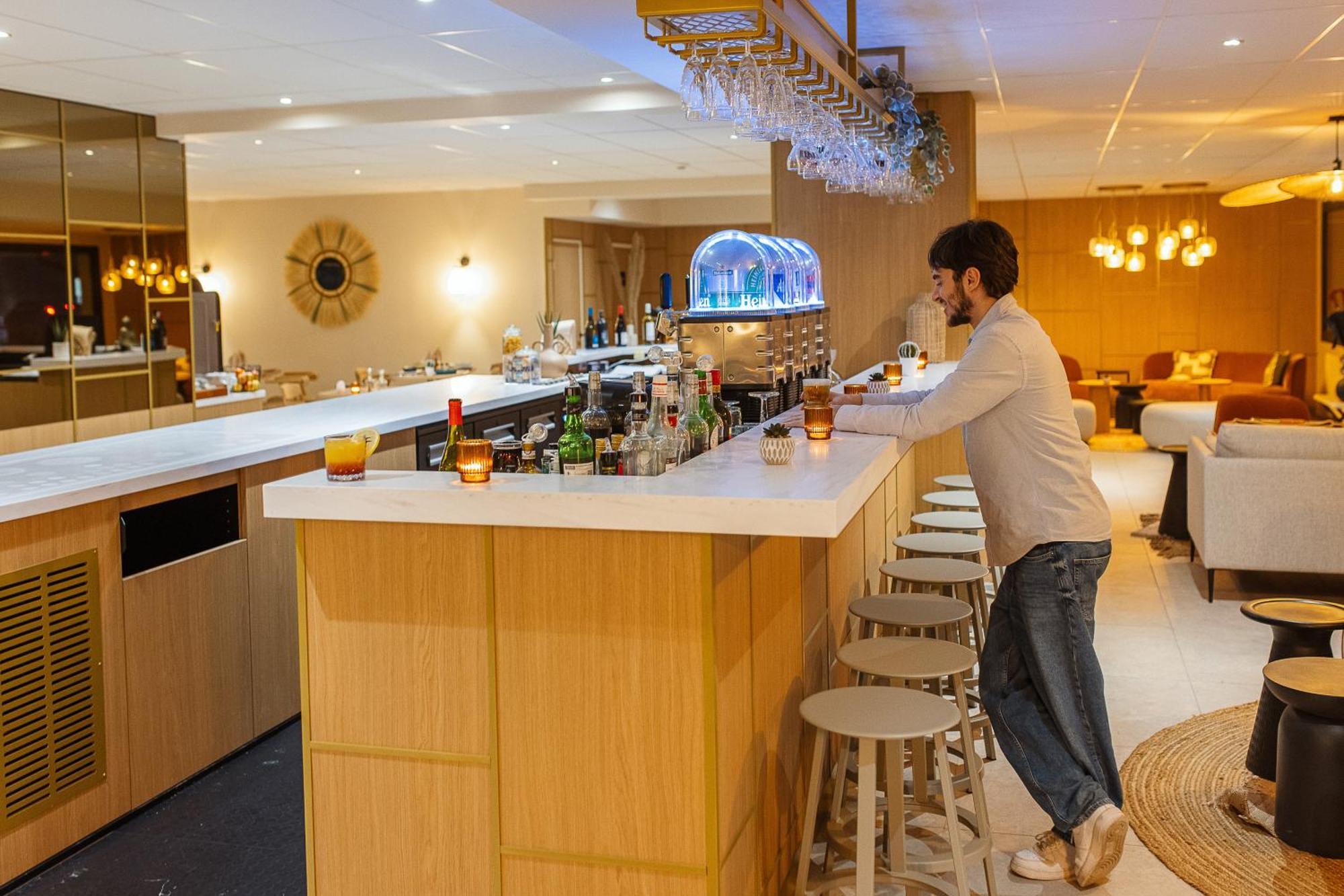 B Hotel Troyes Aeroport La Chapelle-Saint-Luc Екстериор снимка