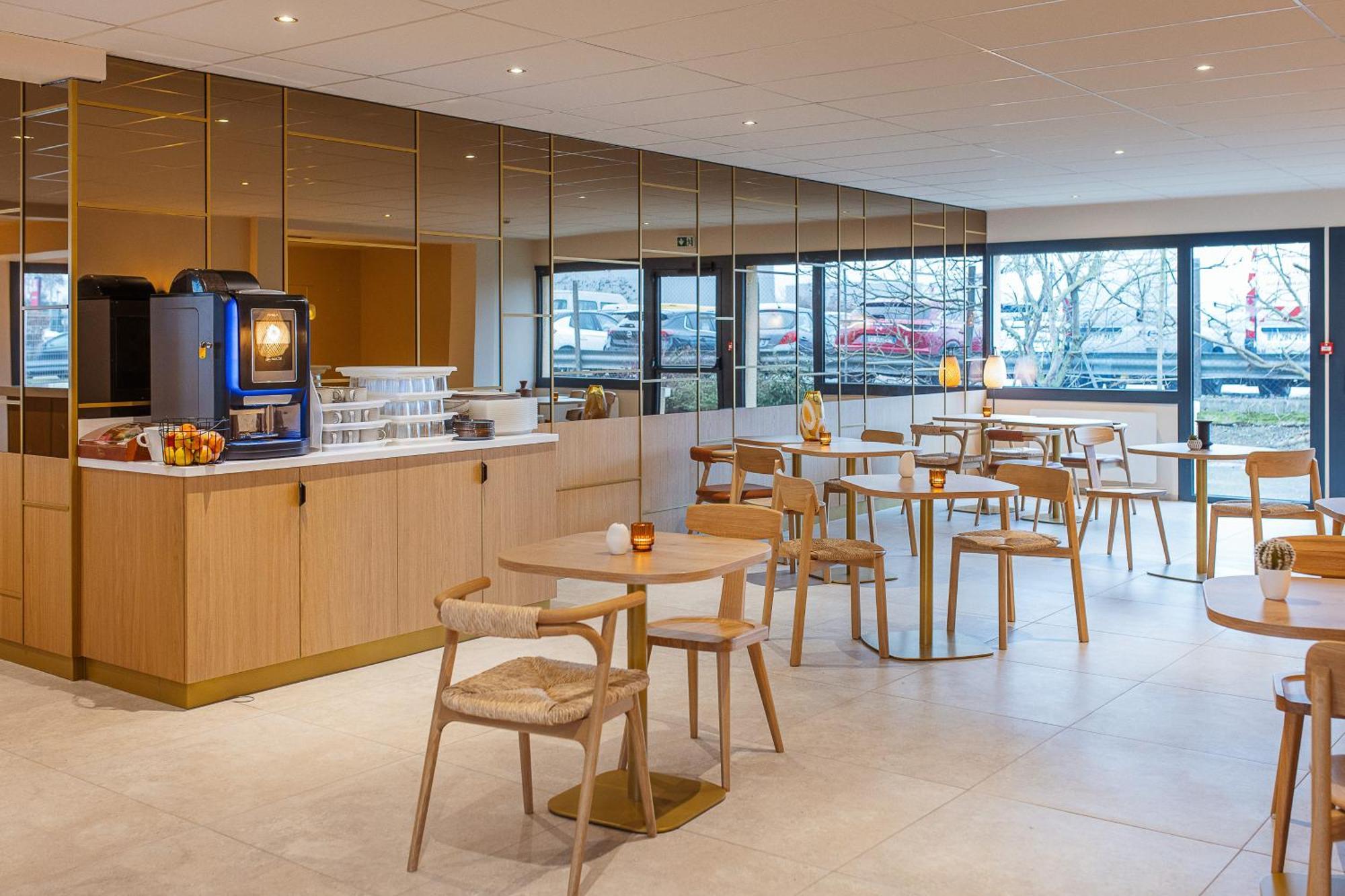 B Hotel Troyes Aeroport La Chapelle-Saint-Luc Екстериор снимка