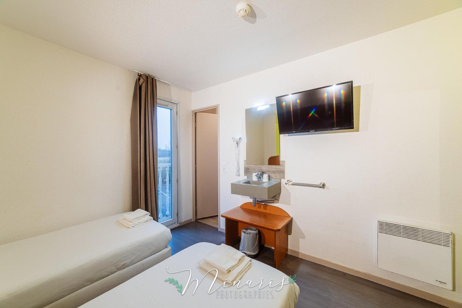 B Hotel Troyes Aeroport La Chapelle-Saint-Luc Екстериор снимка