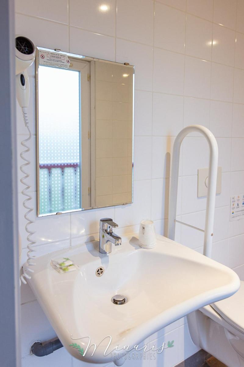 B Hotel Troyes Aeroport La Chapelle-Saint-Luc Екстериор снимка